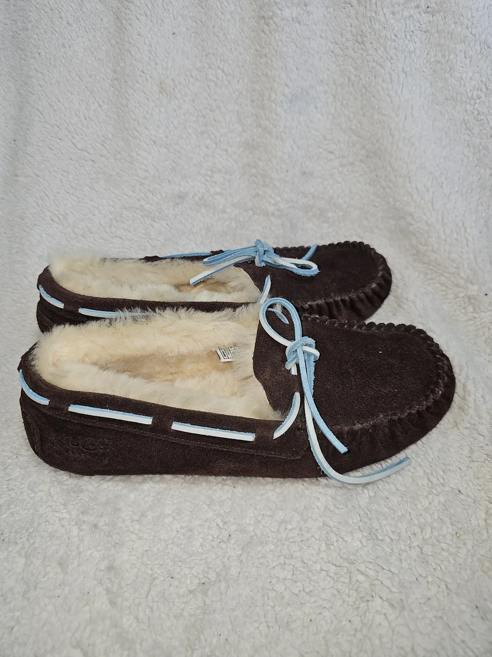UGG Dakota Chocolate & Blue Suede Moccasin Slippers Shoes WOMEN'S SIZE 8.